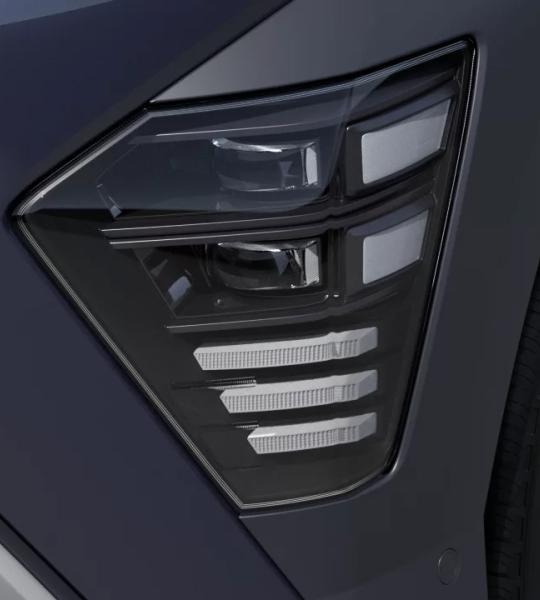 <h4>Look on the bright side.</h4>

<p>The distinctive twin headlamp design features full projection LED headlamps integrated in the wheel cladding, which combine with the bonnet’s Seamless Horizon Lamp for an eye-catching lighting signature.</p>
